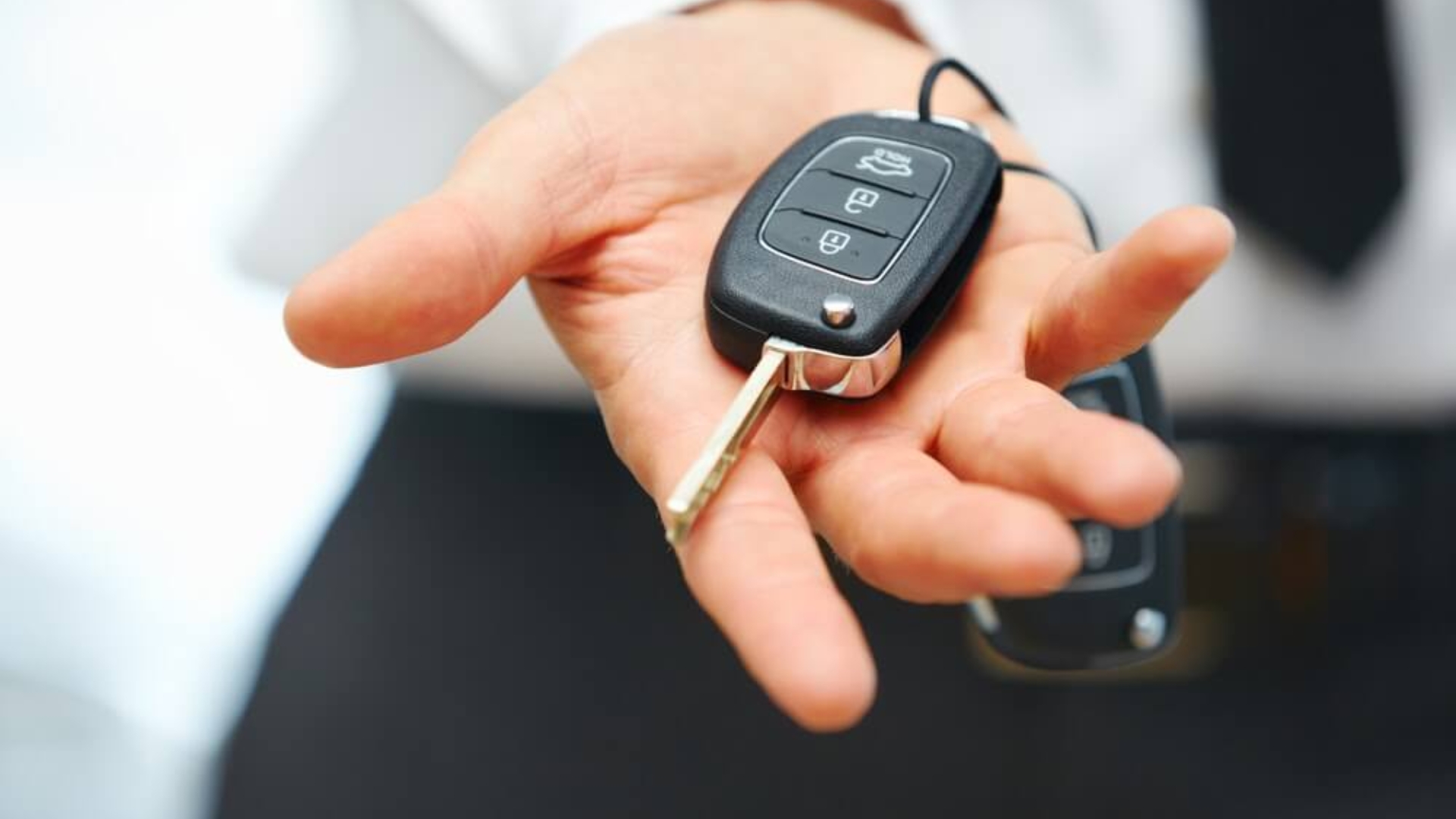 A fob-type of smart car keys