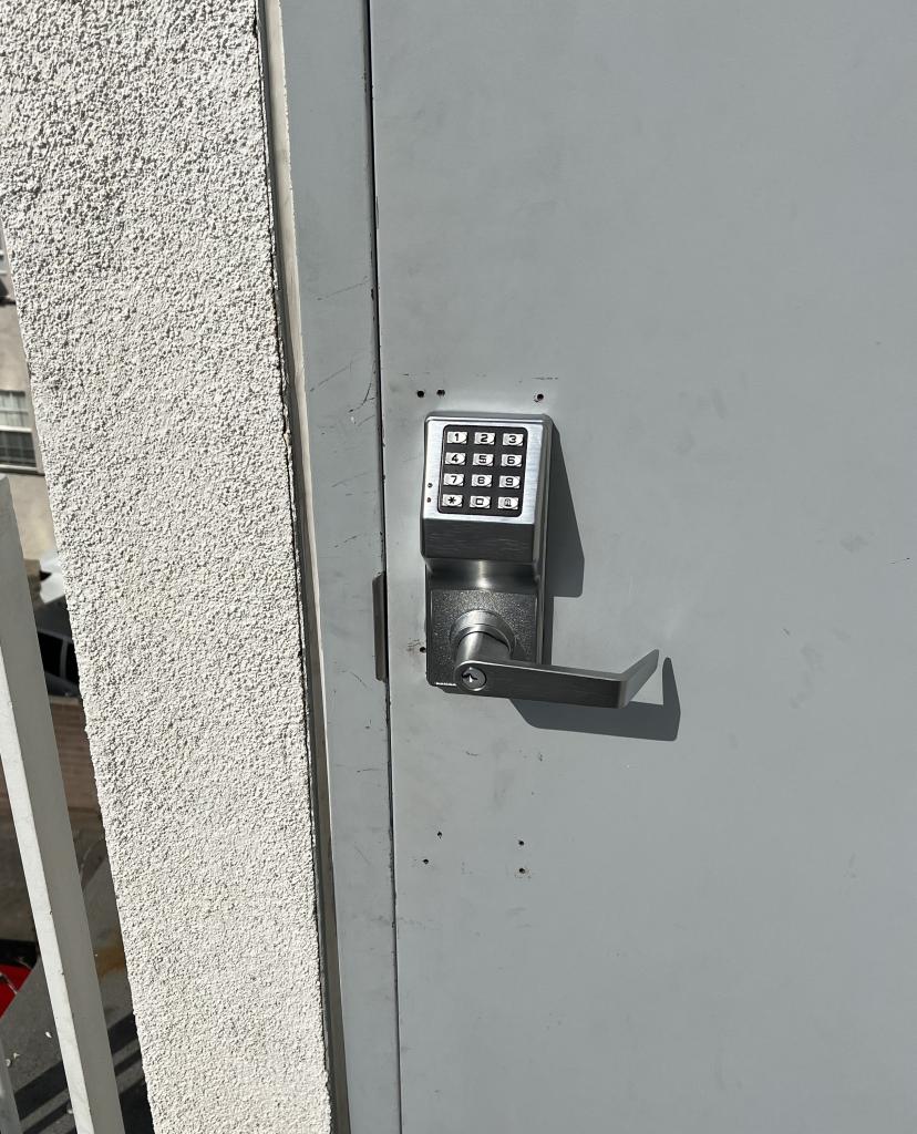 Keypad Lock Installation Sherman Oaks