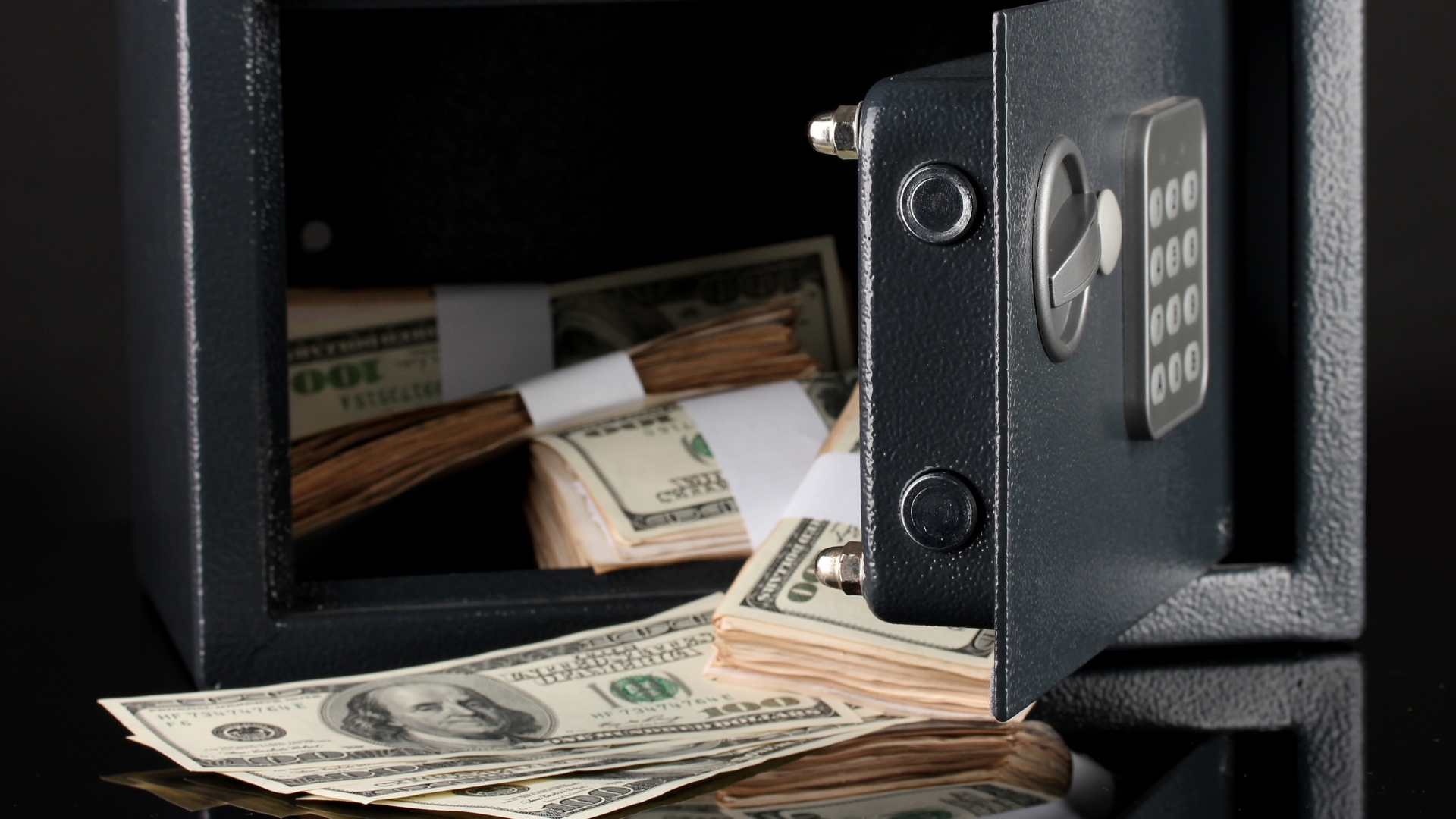 A digital safe used for storing some cash in the safe