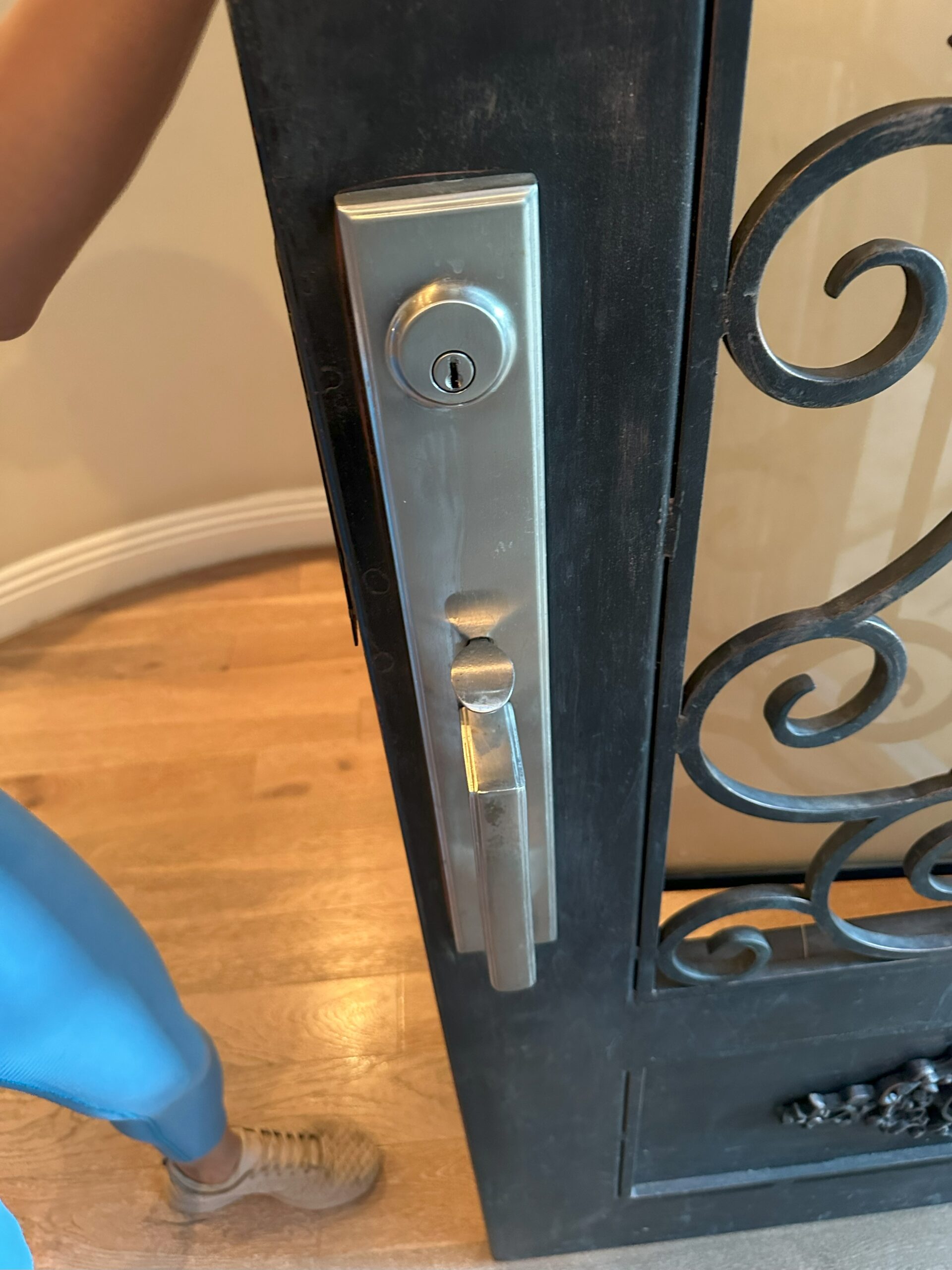 Home Door Lock Repair Encino