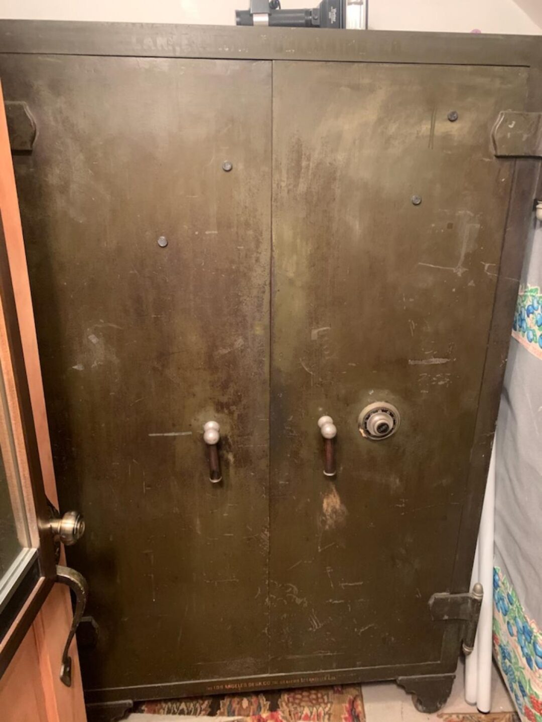 Safe Lockout Service Alonzo Ave, Encino, CA