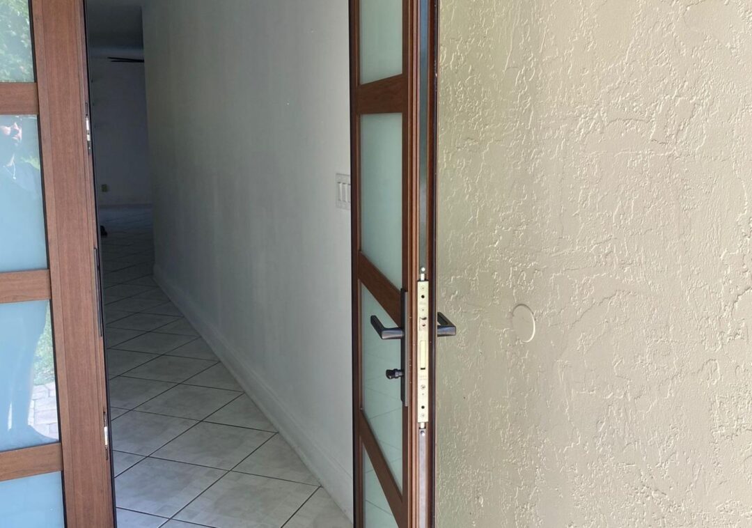 Residential Locksmith Service Petit Ave, Encino, CA