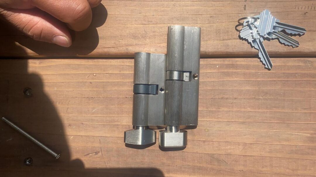Lock Rekey Service Clear Valley Dr, Encino, CA