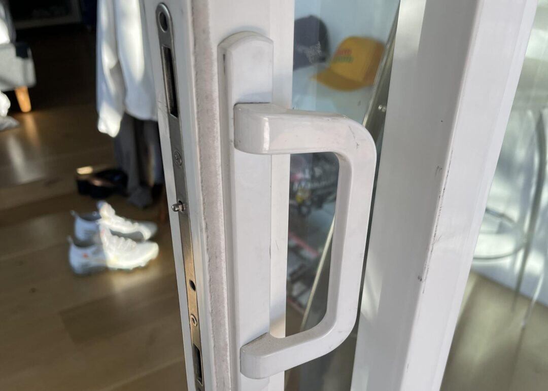 Residential Locksmith Services Woodley Ave, Encino, CA