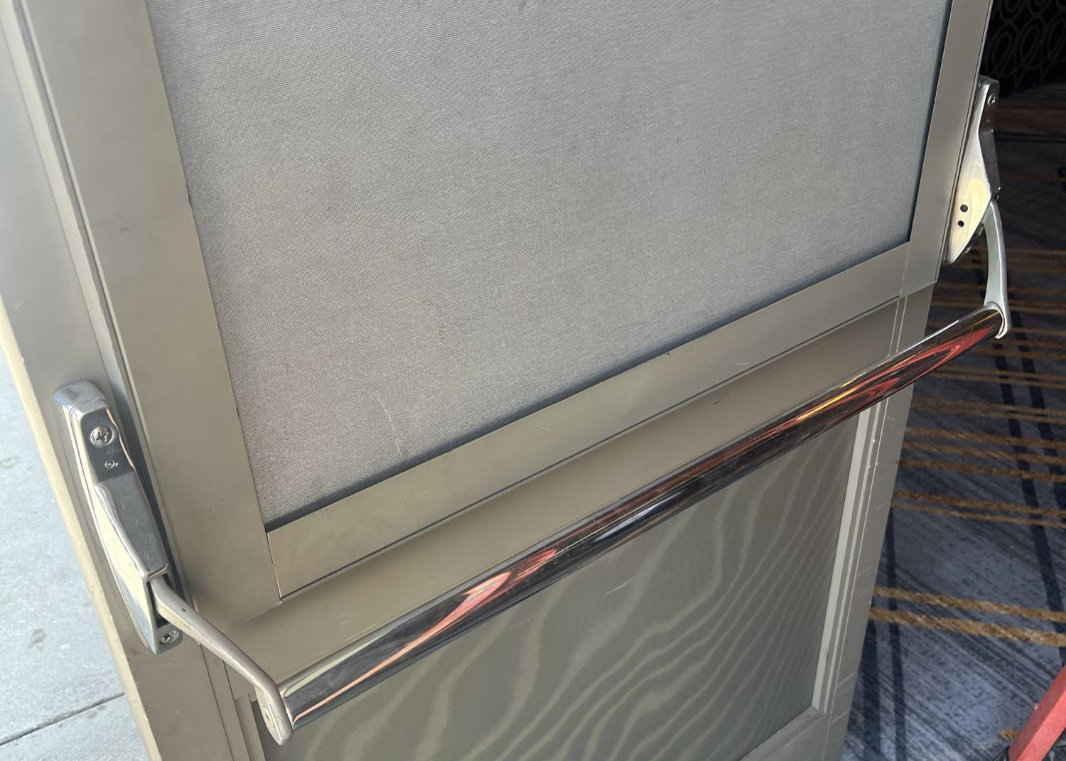 Commercial Locksmith Amestoy Ave, Encino, CA