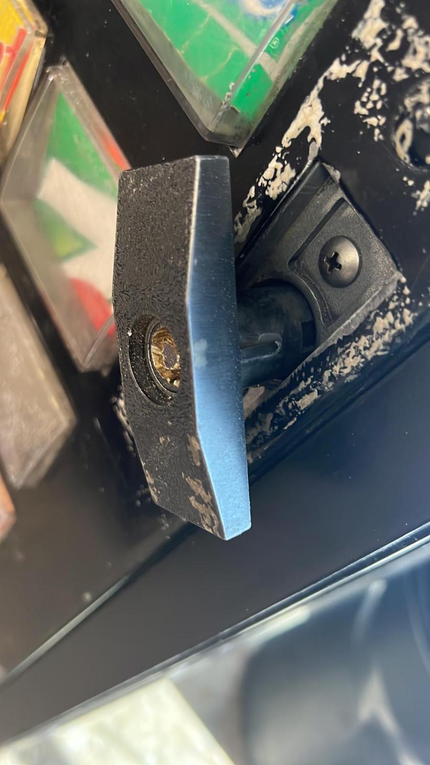 Commercial Locksmith Riverside Dr, Sherman Oaks, CA