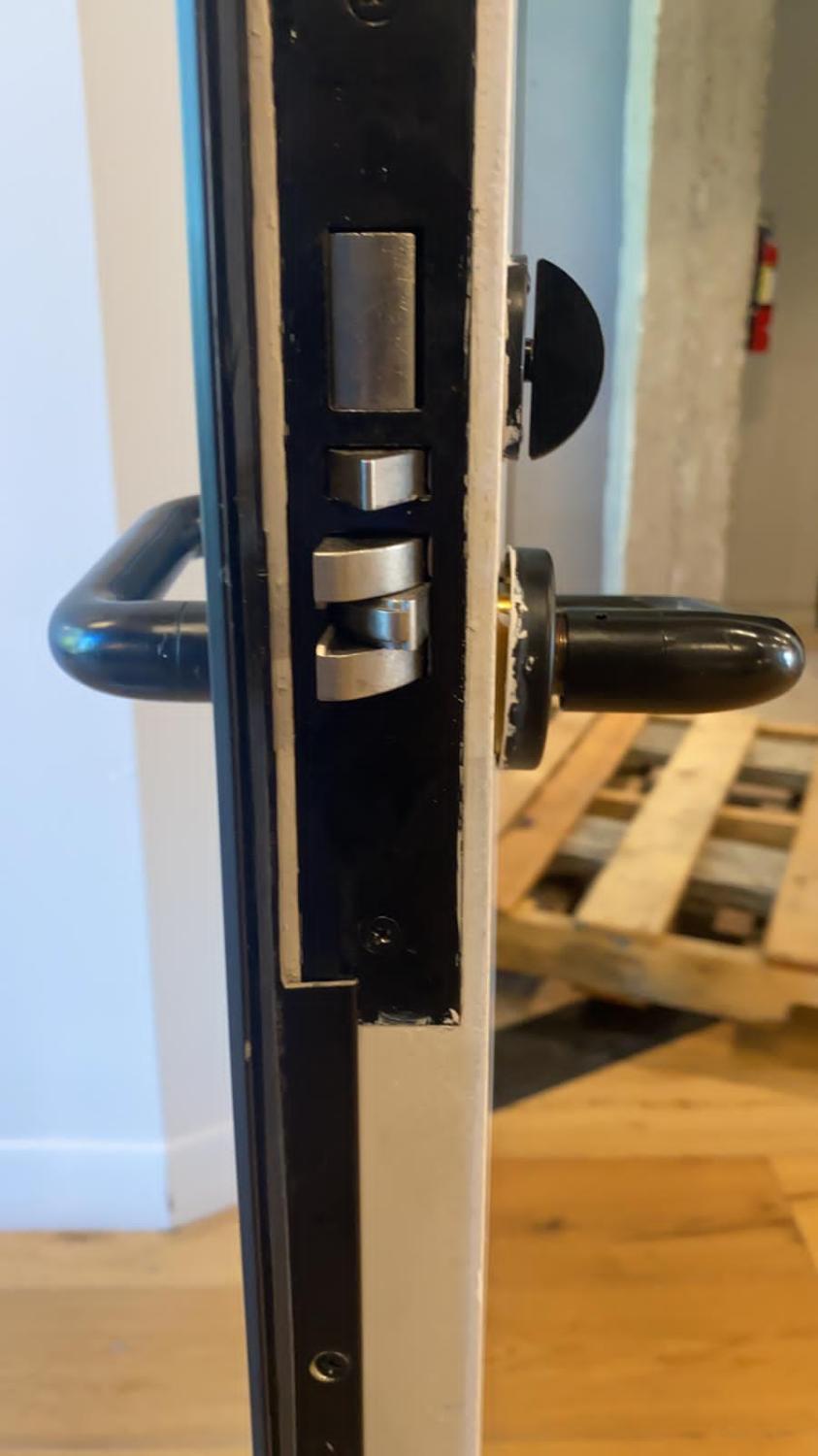 Residential Locksmith Services Alomar Dr, Sherman Oaks, CA