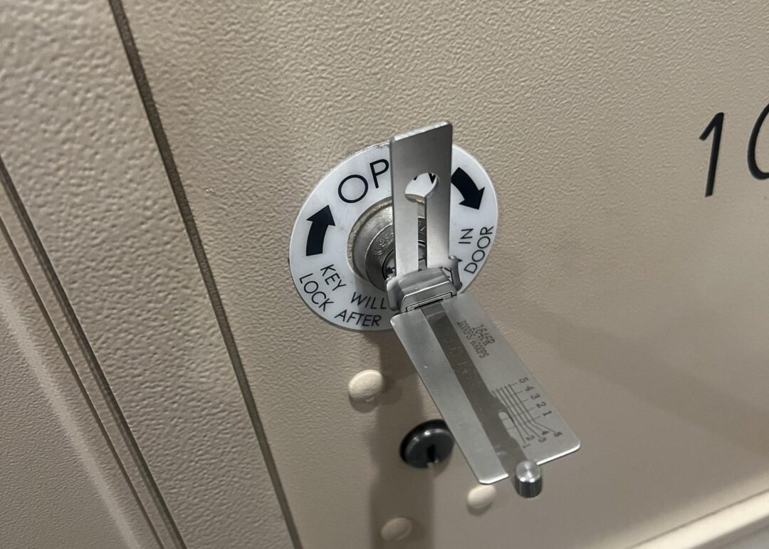 Commercial Locksmith Services Moraga Dr, Los Angeles, CA