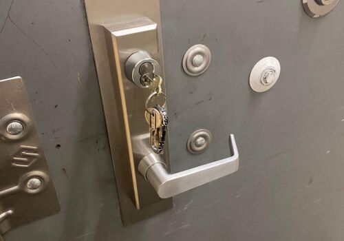 Commercial Door Locksmith Wilshire Blvd, Beverly Hills, CA