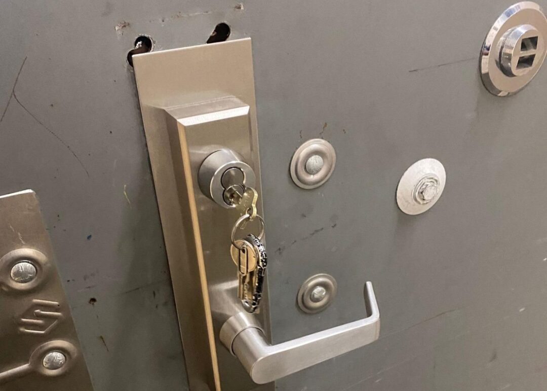 Commercial Door Locksmith Wilshire Blvd, Beverly Hills, CA
