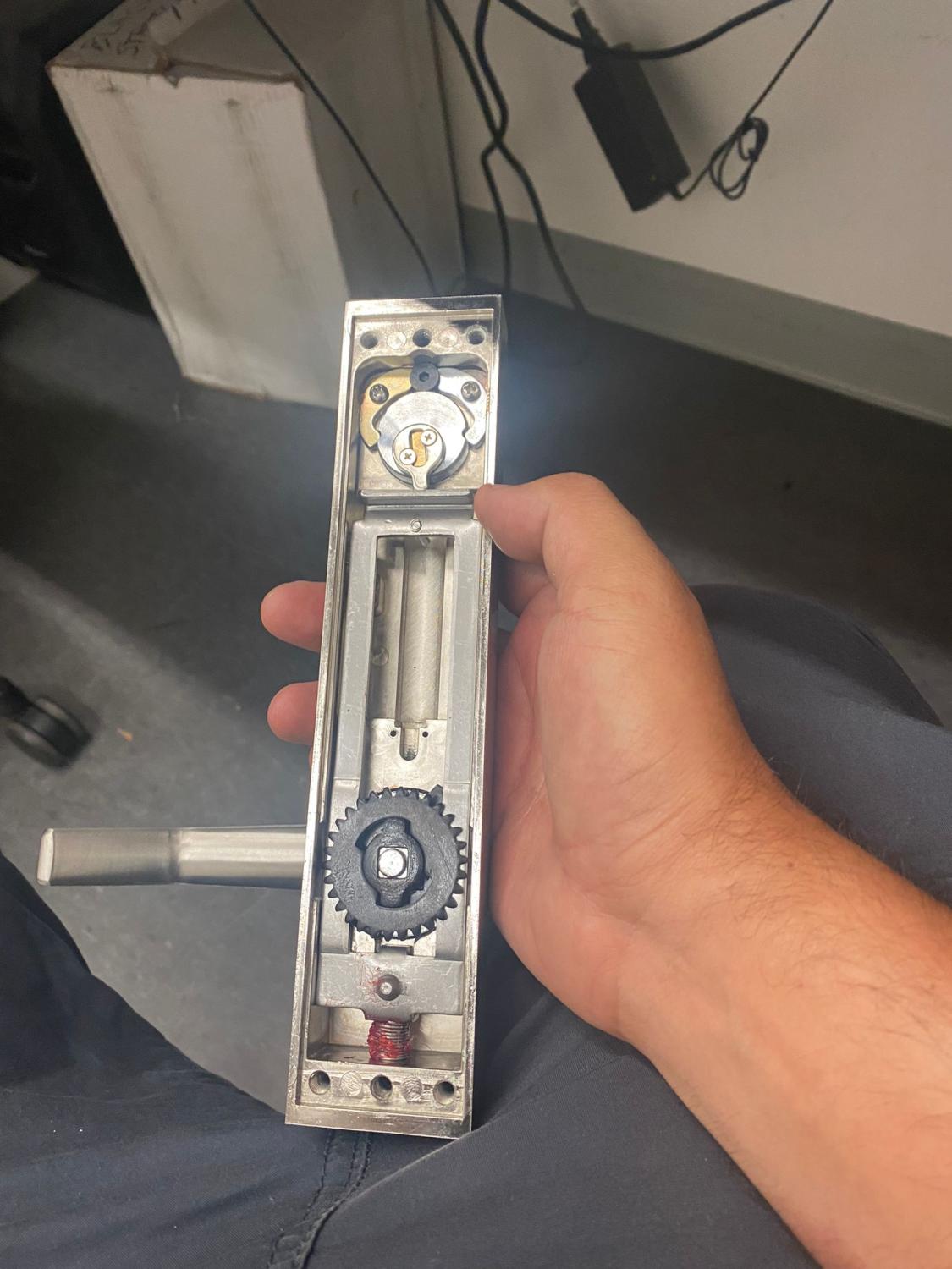 Locksmith Services 24 Hour Locksmith Commercial Locksmith Emergency Locksmith Commercial Door Locksmith S Roxbury Dr, Beverly Hills, CA