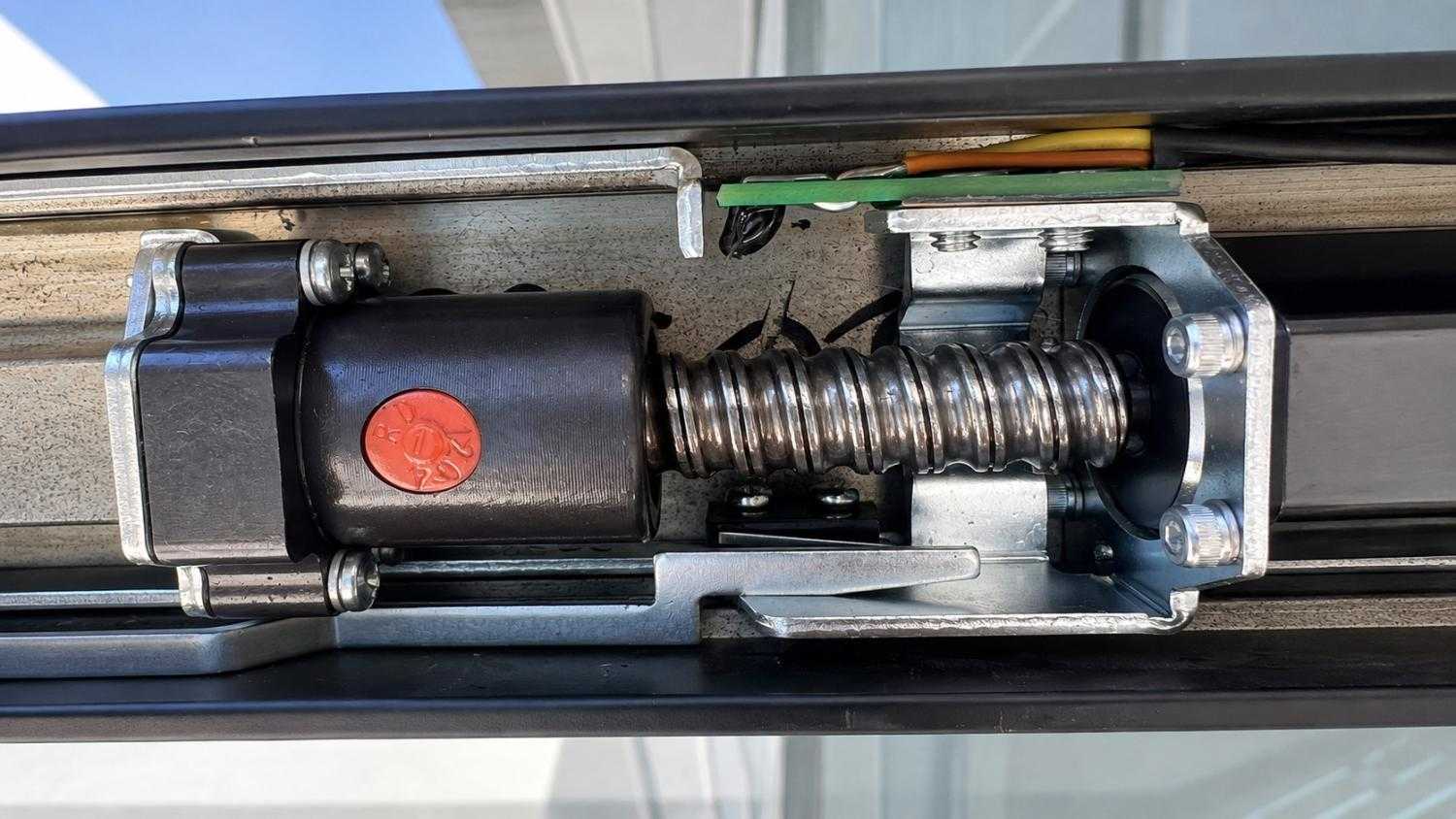 Emergency Locksmith Locksmith Services Commercial Locksmith Commercial Door Locksmith Wilshire Blvd, Beverly Hills, CA